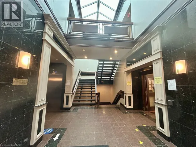 155 MAIN Street E Unit# 210, Grimsby, Ontario L3M1P2