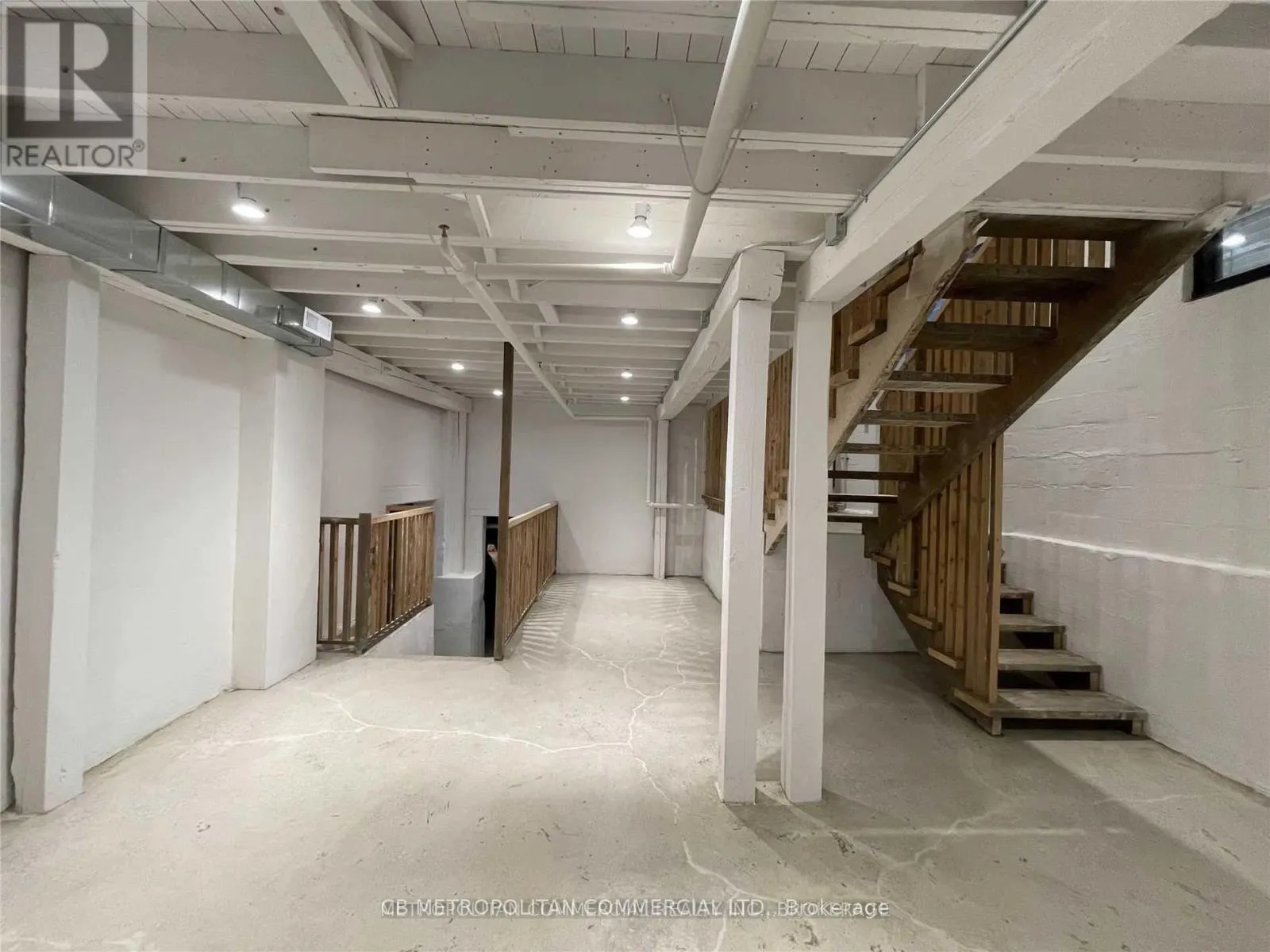 Commercial Sale For Sale