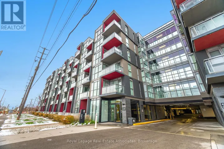 B401 - 5240 DUNDAS STREET, Burlington (Orchard), Ontario L7L0J6