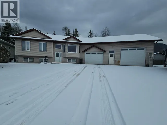84 Wolverine Avenue, Tumbler Ridge, British Columbia V0C2W0