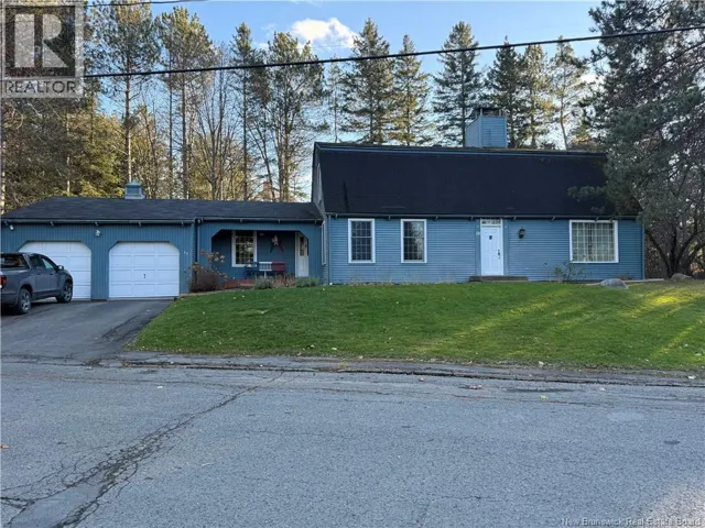28 Lawson Street, Edmundston, New Brunswick E3V1Z4