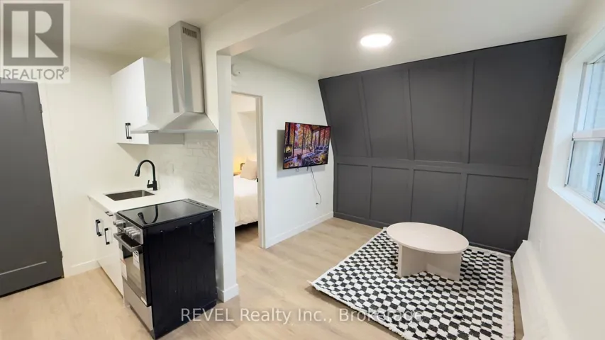 60 TRILLER AVENUE N, Toronto (Roncesvalles), Ontario M6R2H8