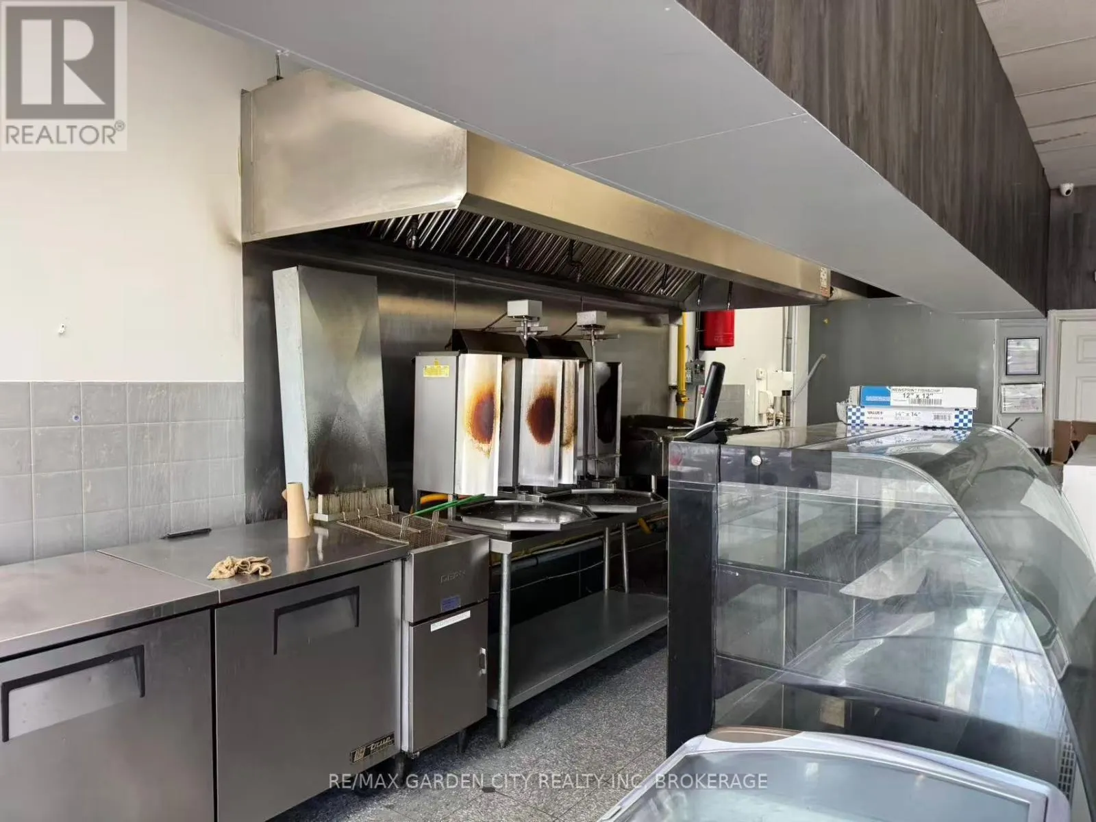 Commercial Sale For Sale