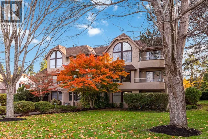 104 3263 Alder St, Victoria, British Columbia V8X1P3