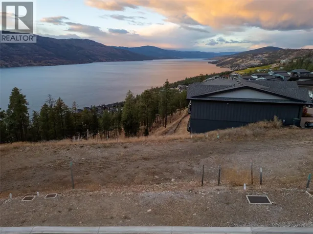 3292 Aspen Lane, Kelowna, British Columbia V1V0G8