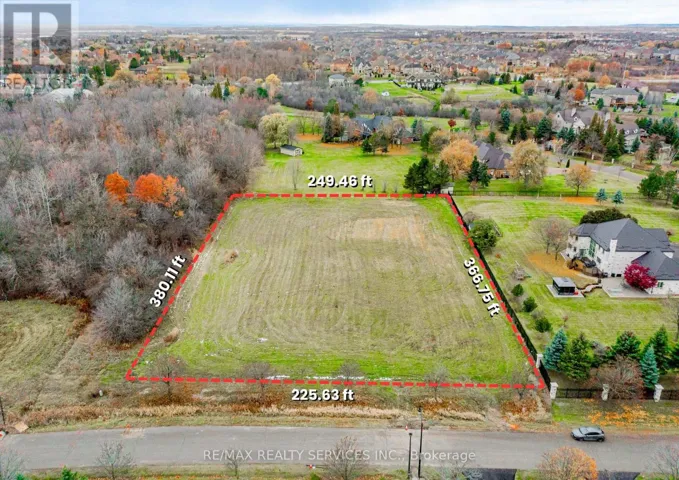 21 BELLINI AVENUE, Brampton (Toronto Gore Rural Estate), Ontario L6T3Z8