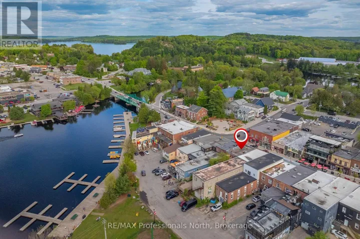 68 MAIN STREET E, Huntsville (Chaffey), Ontario P1H2C7