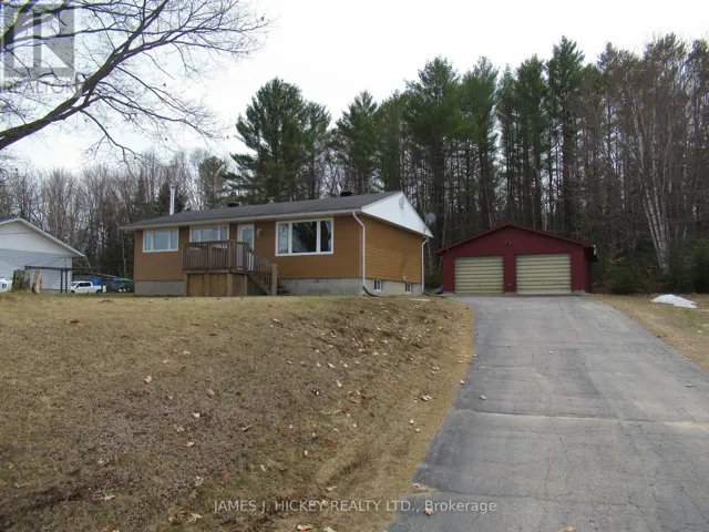 101 LANCE ROAD, Laurentian Hills, Ontario K0J1P0