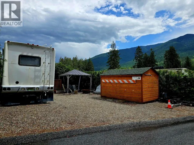 7298 Highway 3A Unit# 38, Balfour, British Columbia V1L6S4