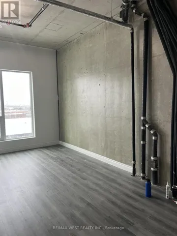 423 - 600 DIXON ROAD, Toronto (Willowridge-Martingrove-Richview), Ontario M9W1J1