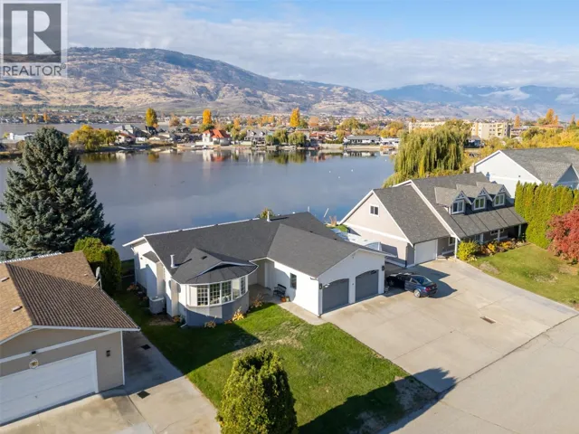 38 BAYVIEW Crescent, Osoyoos, British Columbia V0H1V6