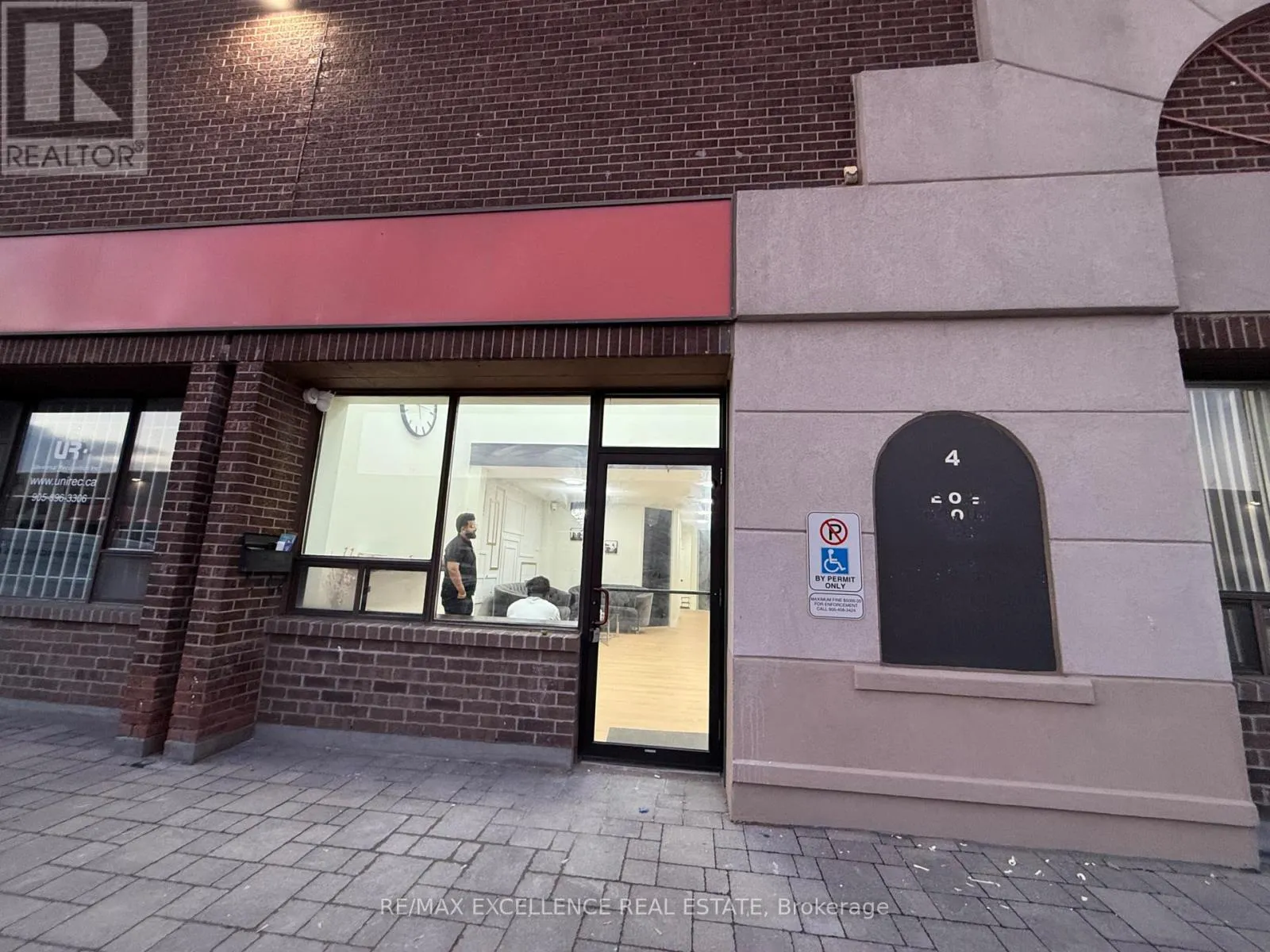 Commercial Sale For Sale