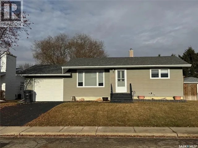501 7th AVENUE W, Biggar, Saskatchewan S0K0M0
