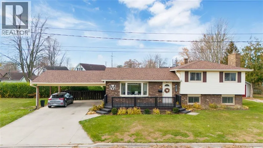 671 NELSON STREET, Wallaceburg, Ontario N8A4H5