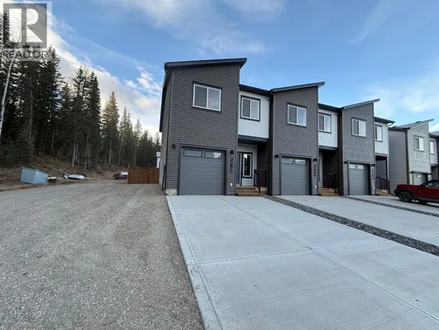 328C BOUTIN Avenue, Hinton, Alberta T7V0B4