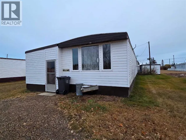 5107, 5113, 5117 51 Avenue, Berwyn, Alberta T0H0E0