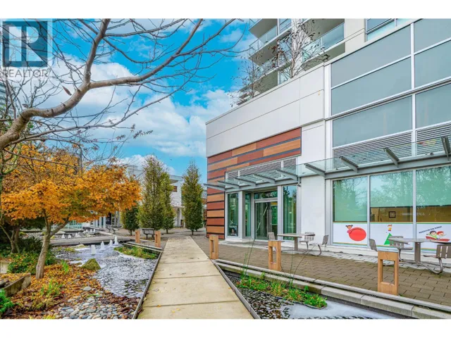 1611 CAPILANO ROAD, North Vancouver, British Columbia V7P3B4