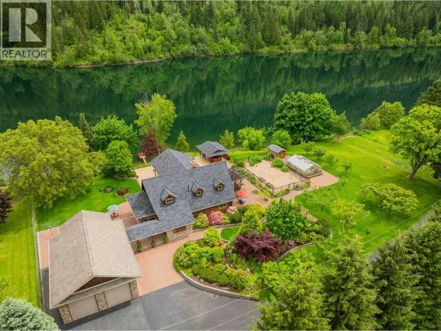 906 JAMES Road, Shoreacres, British Columbia V1N4P8