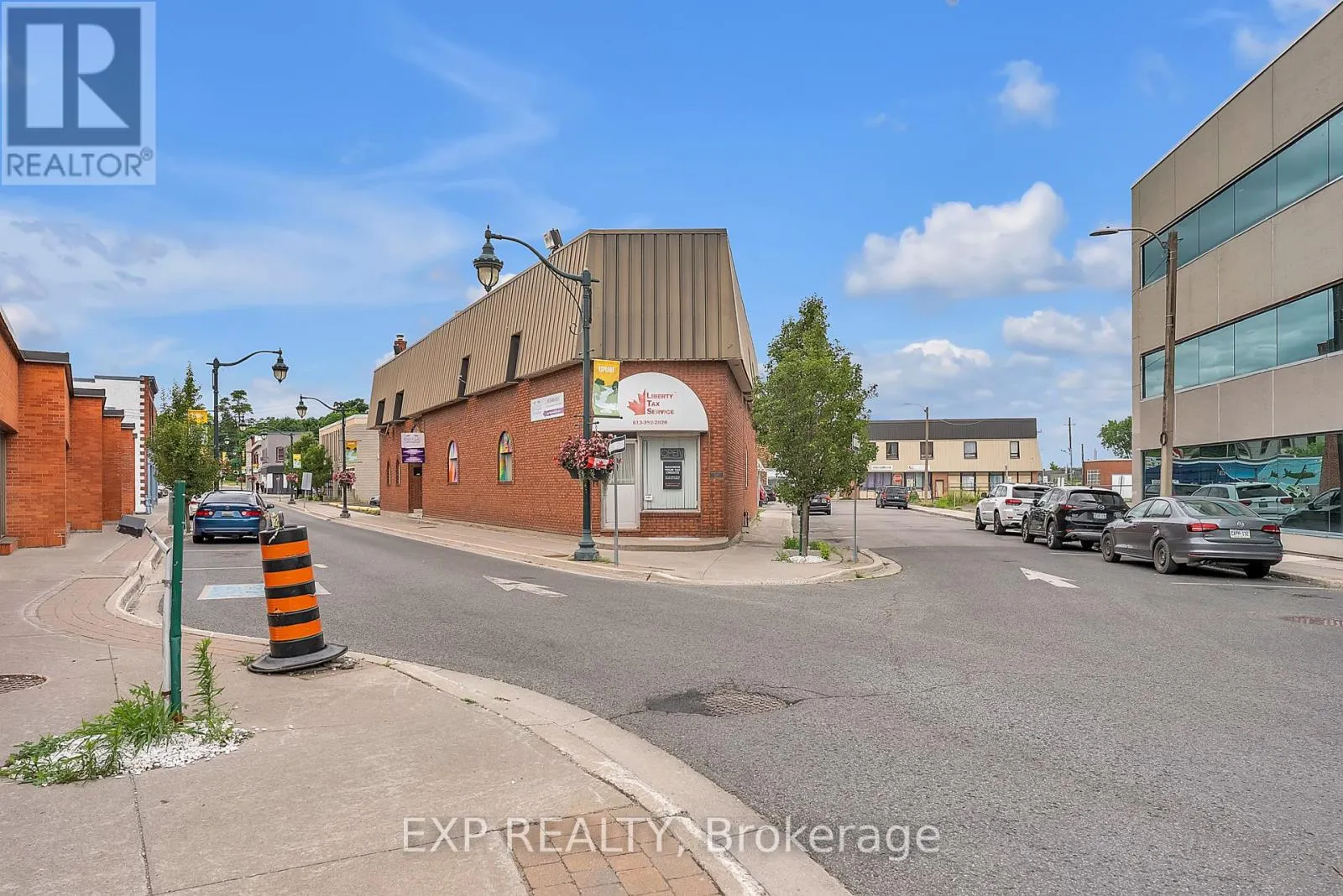 Commercial Sale For Sale