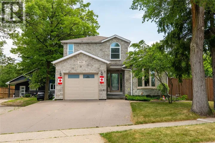 601 LAKESHORE ROAD, Sarnia, Ontario N7V2S8