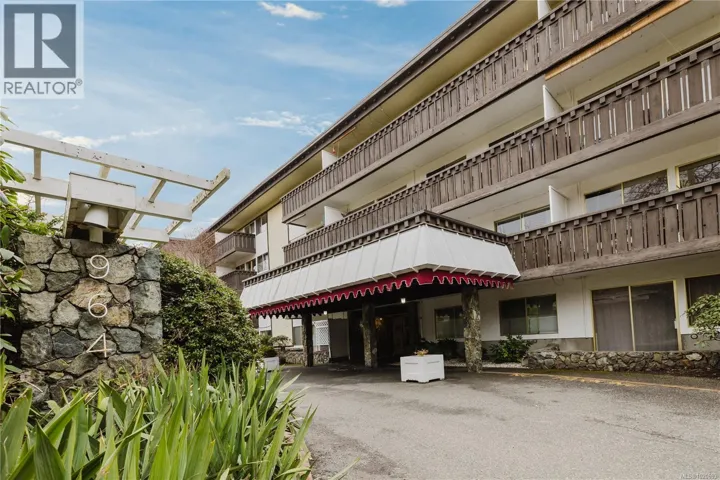 209 964 Heywood Ave, Victoria, British Columbia V8V2Y5