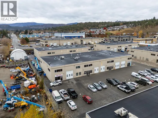 3312 Appaloosa Road Unit# 4, Kelowna, British Columbia V1V2W5