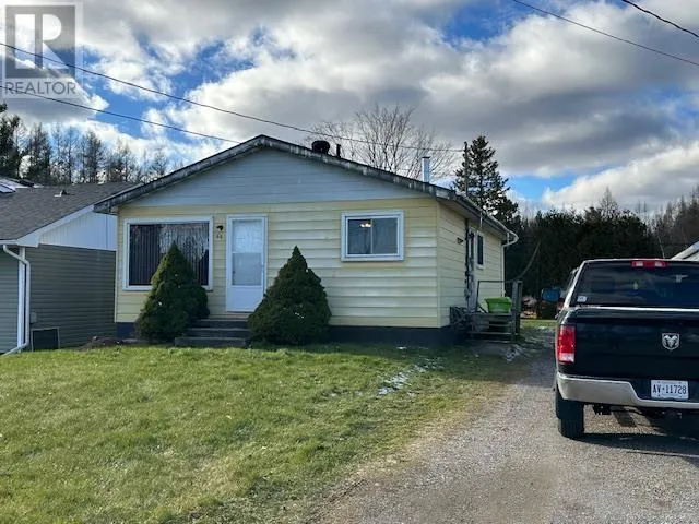 69 Manitou DR, Sault Ste. Marie, Ontario P6B5K4