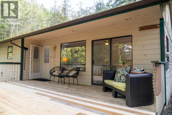 37150 Schooner Way, Pender Island, British Columbia V0N2M2