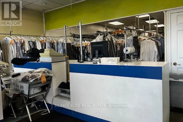1500 ROYAL YORK ROAD, Toronto (Willowridge-Martingrove-Richview), Ontario M9P3B6