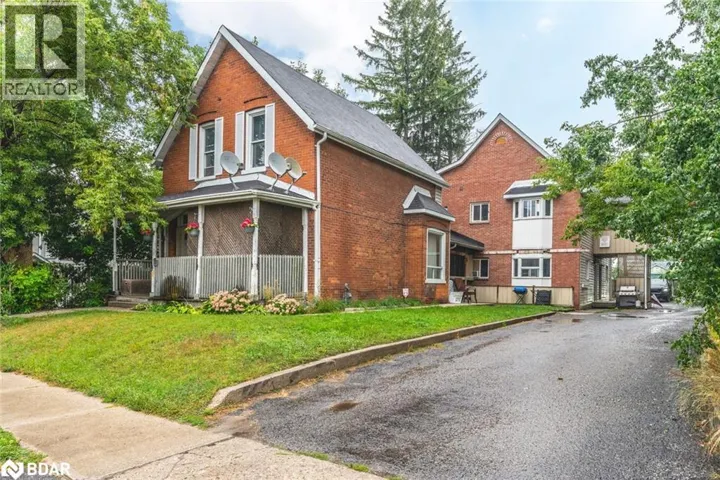 81 INNISFIL Street, Barrie, Ontario L4N3E3