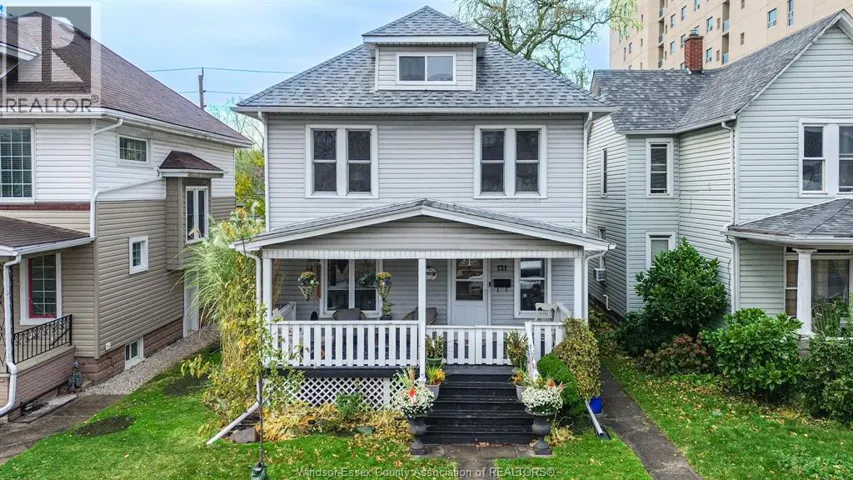 131 ELM, Windsor, Ontario N9A5G9