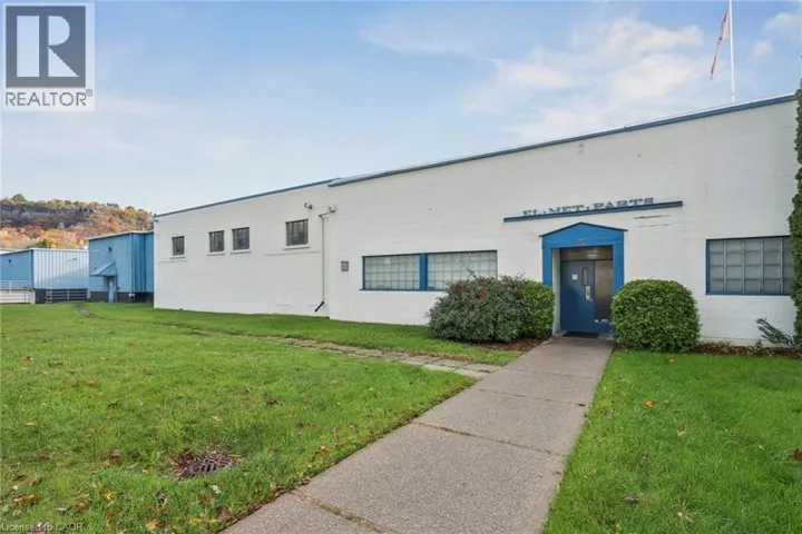 47 HEAD Street, Dundas, Ontario L9H3H6