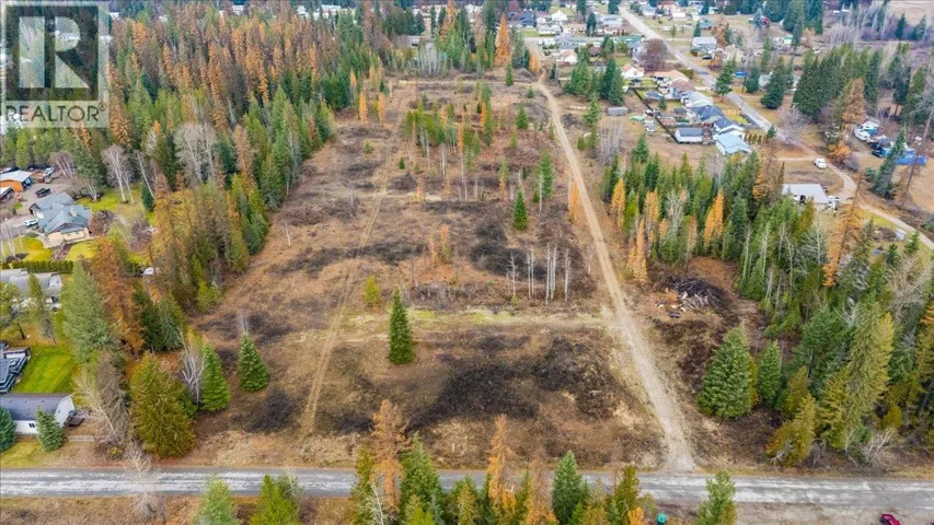 Lot B HENDERSON Avenue, Salmo, British Columbia V0G1Z0