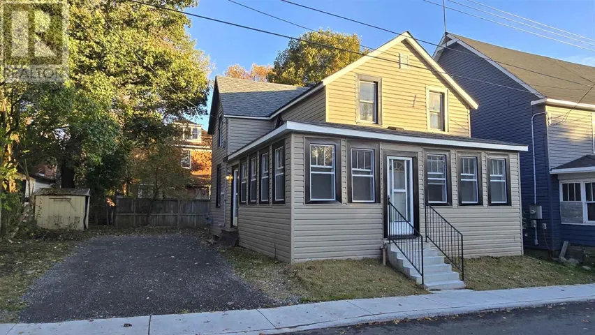 136 Biggings AVE, Sault Ste. Marie, Ontario P6A3T9