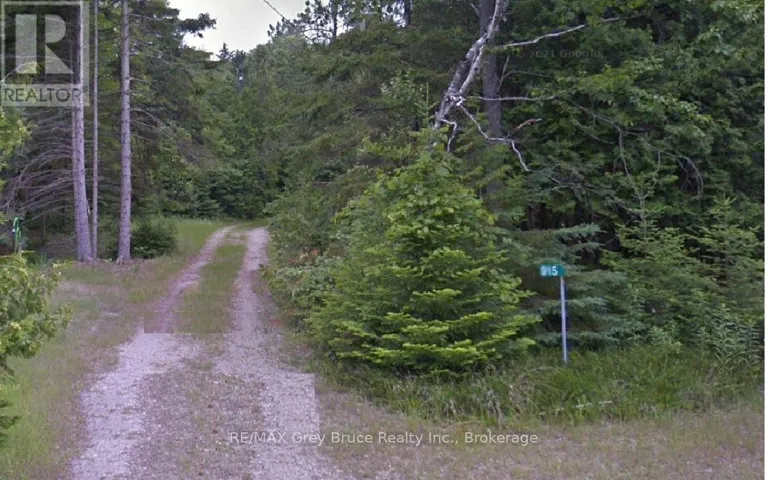 915 THIRD AVENUE N, South Bruce Peninsula, Ontario N0H2G0