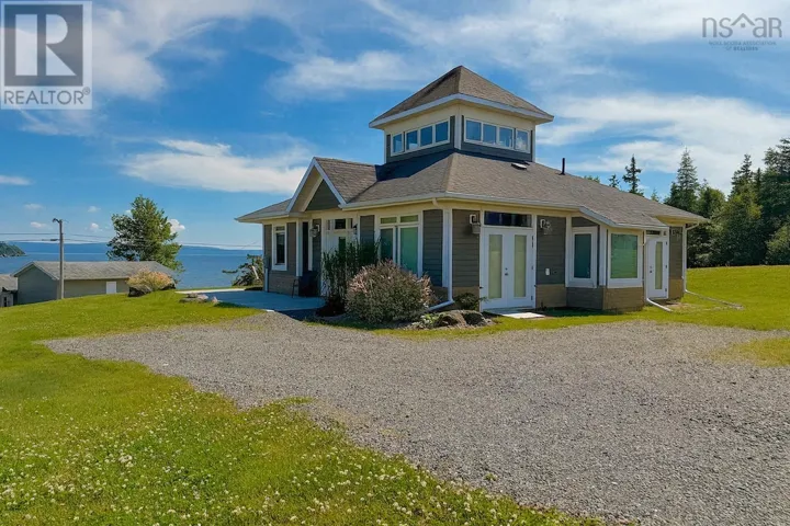 7 Bell Bay Way, Baddeck, Nova Scotia B0C1H0