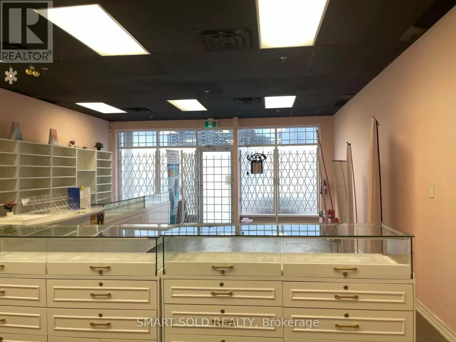 Commercial Sale For Sale