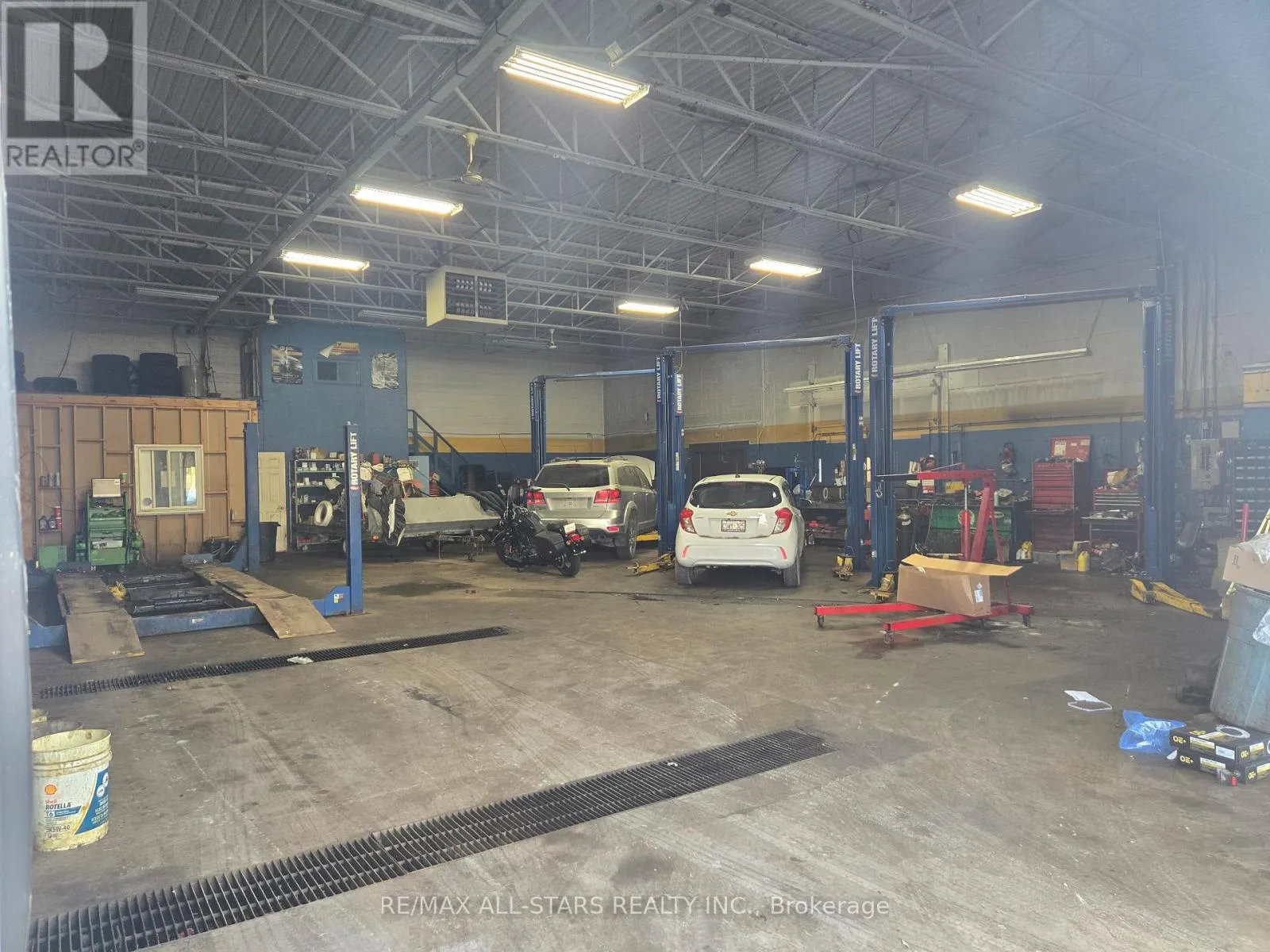 Commercial Sale For Sale