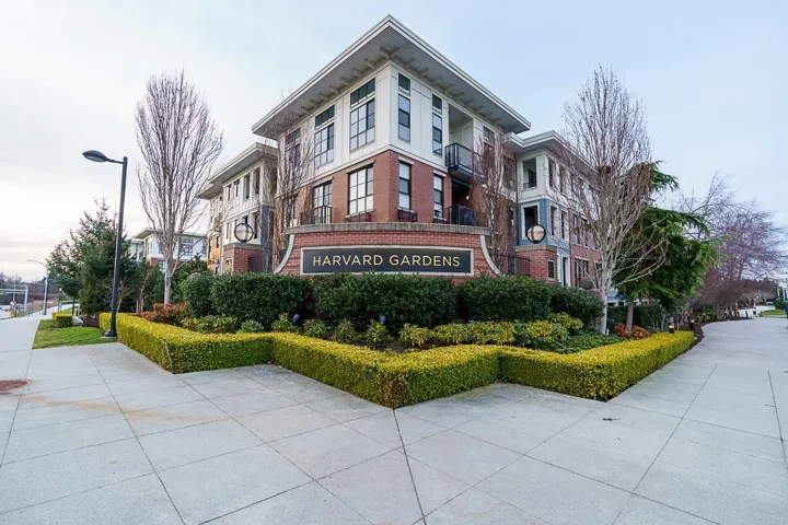 326 15168 33 AVENUE, Surrey, British Columbia V3Z0N7