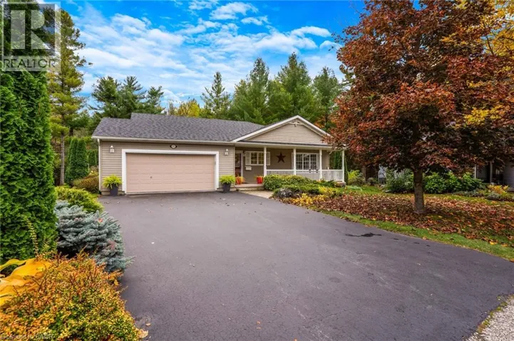 121 BUSHMILL Circle, Freelton, Ontario L8B1A5