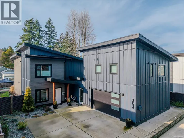 254 Twillingate Rd, Campbell River, British Columbia V9W1V2