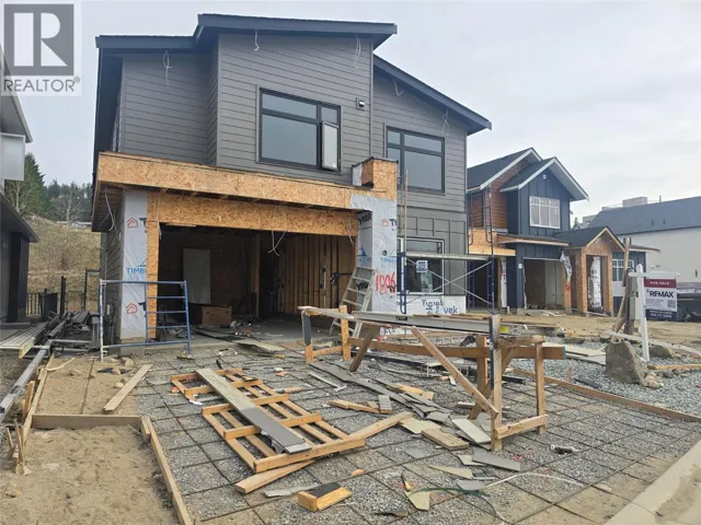 1016 Bull Crescent, Kelowna, British Columbia V1W0B6