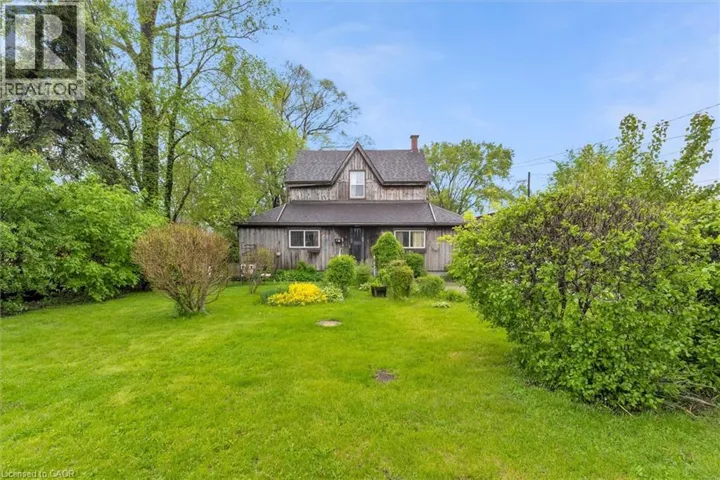 382 BEACH Boulevard, Hamilton, Ontario L8H6W7