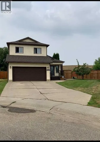 8210 104 Avenue, Peace River, Alberta T8S1X9