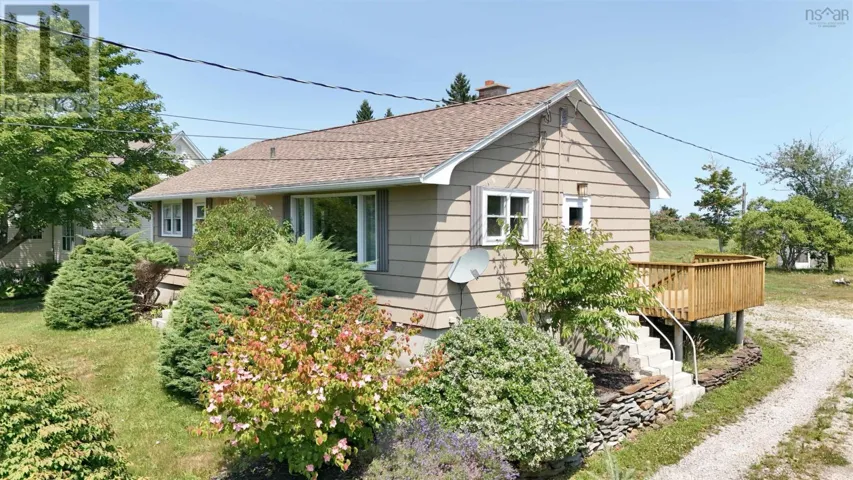 911 Highway 335, West Pubnico, Nova Scotia B0W3S0