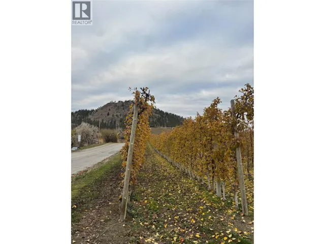 5803 Lewes Avenue, Summerland, British Columbia V0H1Z2