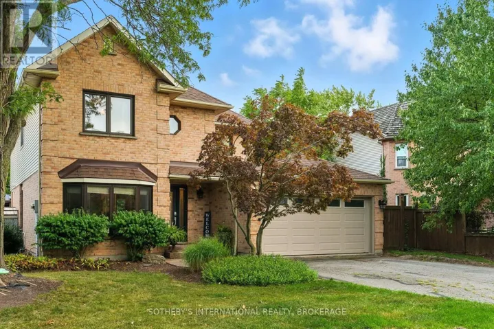 32 STERLING STREET, St. Catharines (Rykert/Vansickle), Ontario L2S3T2