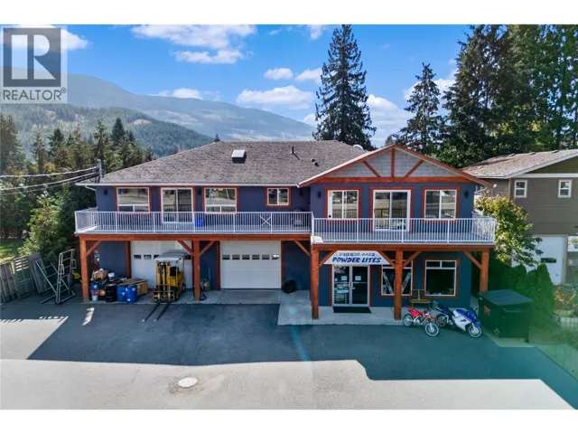 725 Trans-Canada Highway, Sicamous, British Columbia V0E2V1