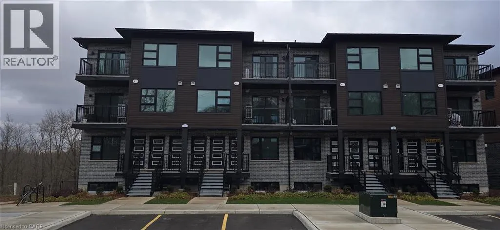 118 GRAVEL RIDGE Trail Unit# G21, Kitchener, Ontario N2E0B8
