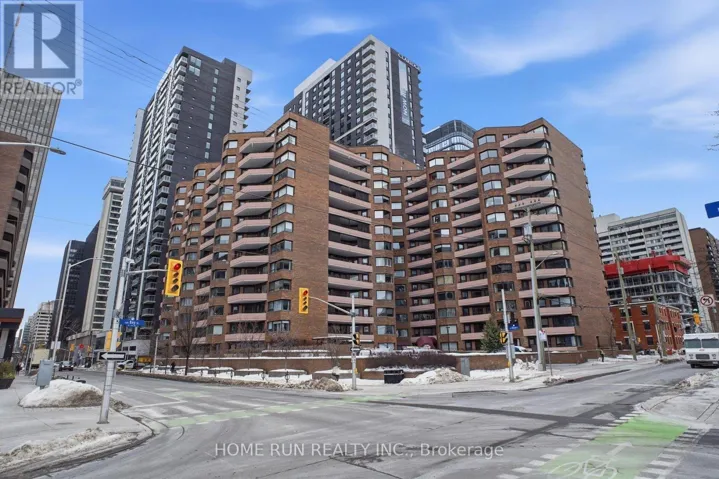104 - 151 BAY STREET, Ottawa, Ontario K1R7T2